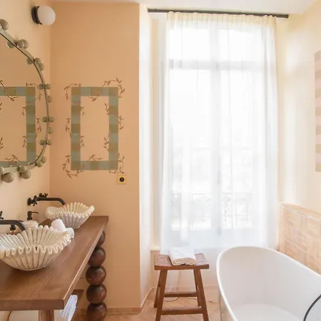 La Douce Hotel