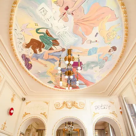 La Douce Hotel