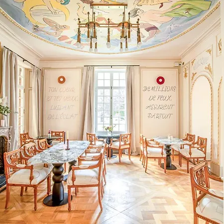 La Douce Hotel