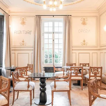 La Douce 阿维河畔维内