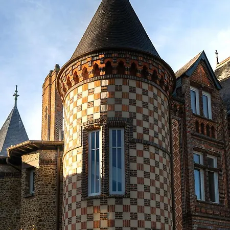 La Douce Hotel *
