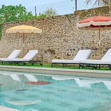 La Douce Hotel